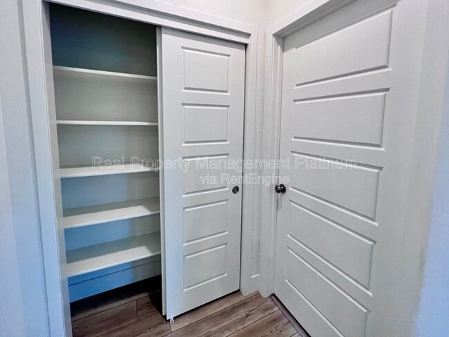 Building Photo - 2321 S Purdue Ave