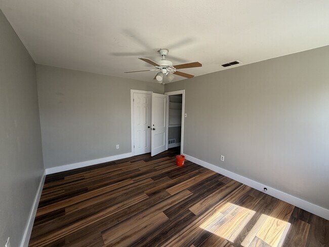 Building Photo - 3417 27th St