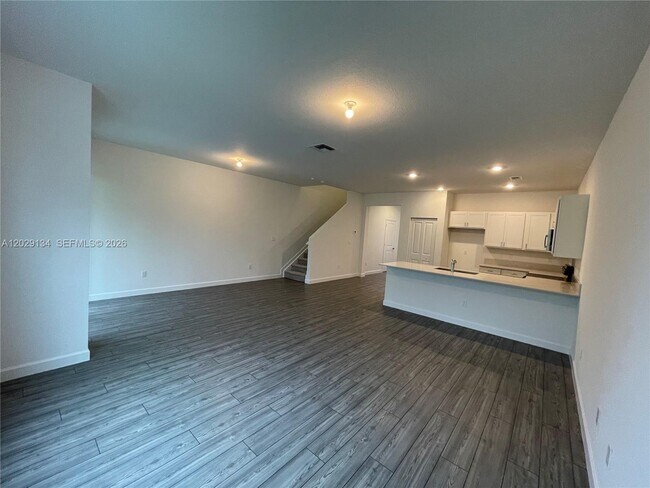 Building Photo - 4297 Hammock Grove Dr