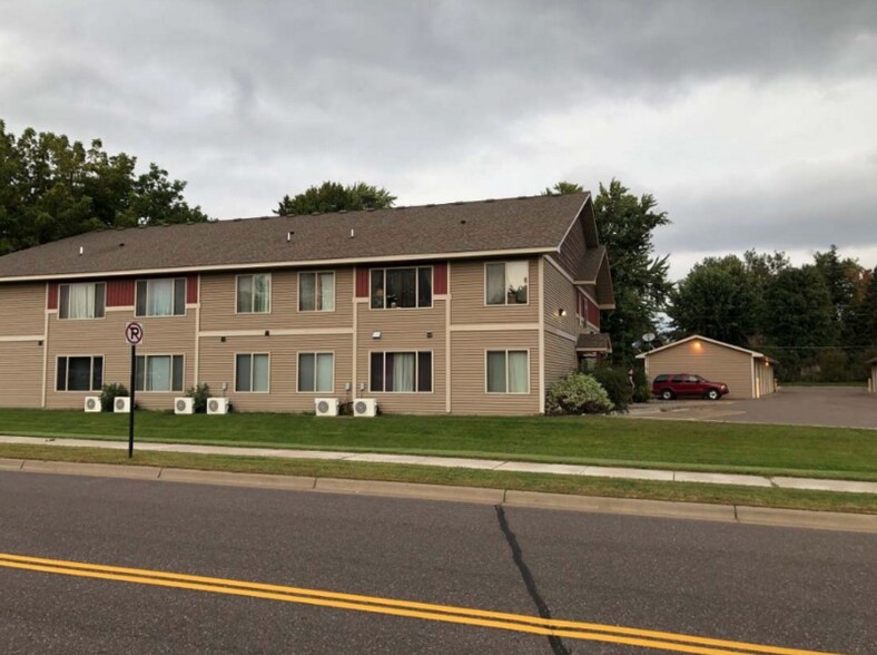 Building Photo - 355 Horseshoe Dr
