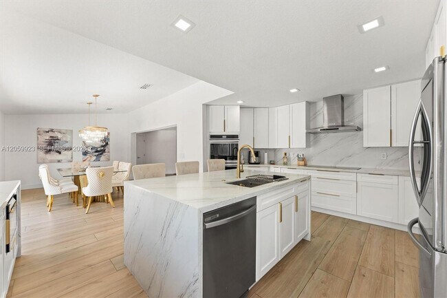 Building Photo - 16841 SW 5th Ct