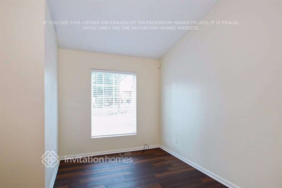 Building Photo - 131 Wayne Ave