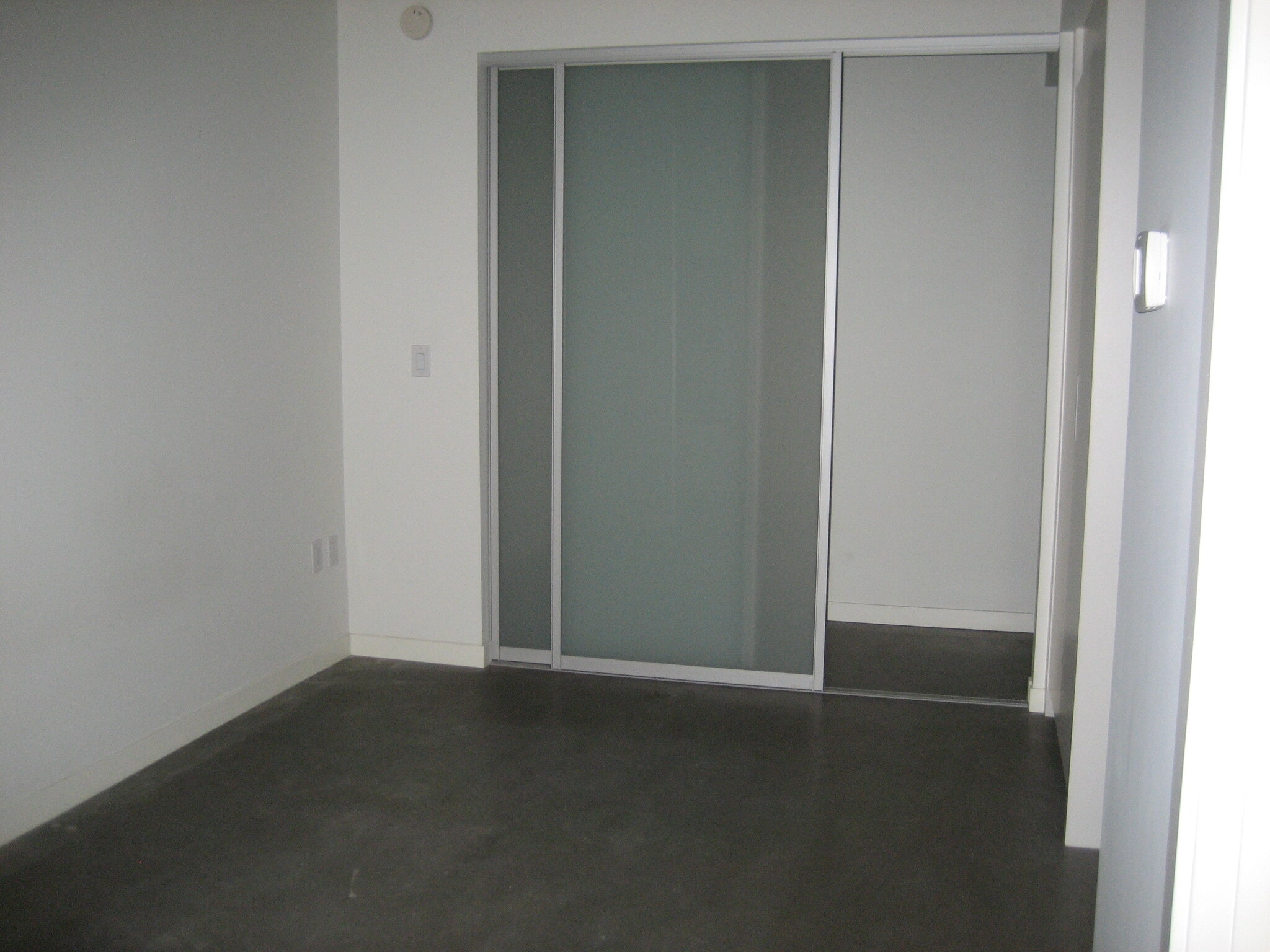 Bedroom with Lumen Wall - 501 Roy St