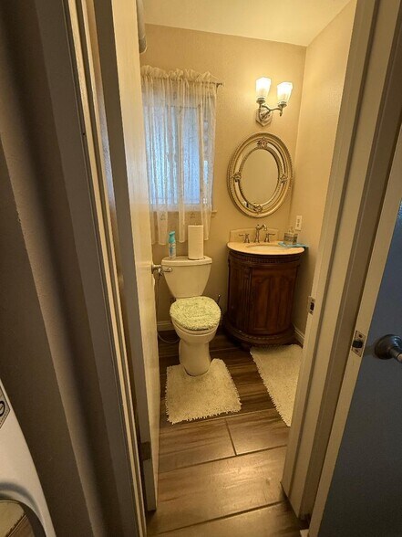 Guest toilet - 7010 Dennison St