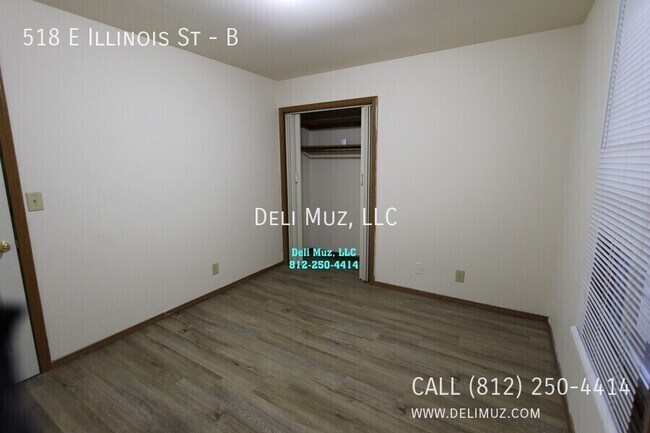 Building Photo - 518 E Illinois St