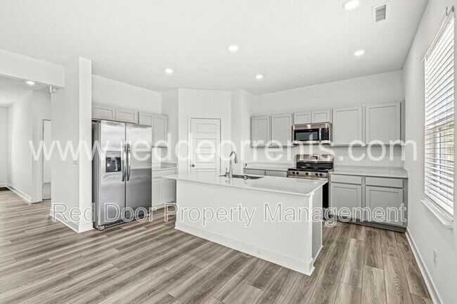 Building Photo - 2954 Grand Rdg Dr