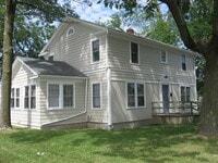Building Photo - 419 E Pettit Ave