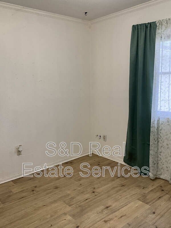 Building Photo - 4038 Doral