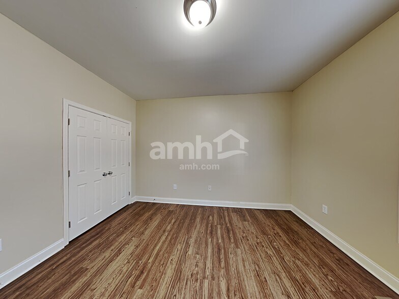 Building Photo - 24 Lakewood Ct NW