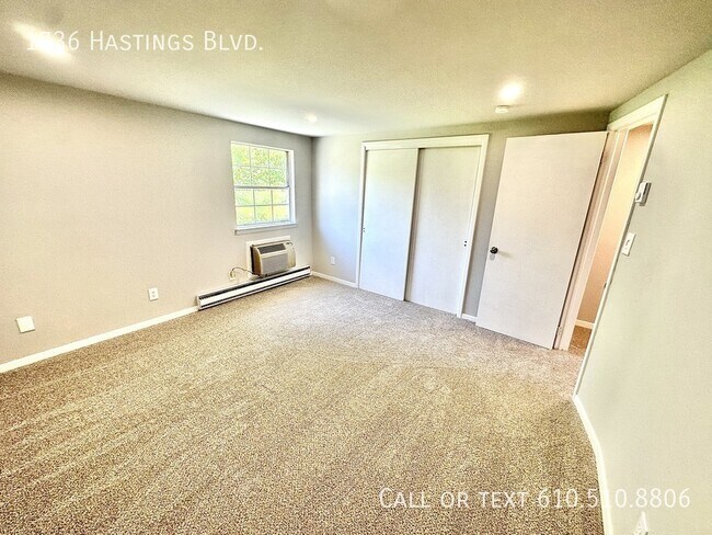 Building Photo - 1736 Hastings Rd