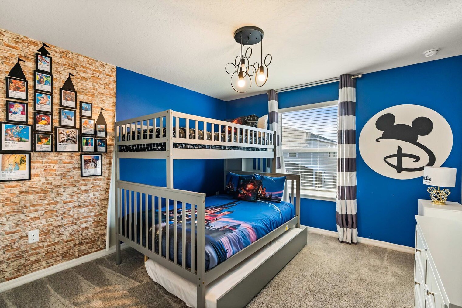 Building Photo - 15979 Sandy Cliffs Dr