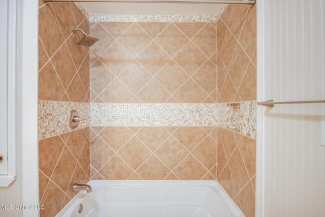 Building Photo - 22530 Saucier Lizana Rd