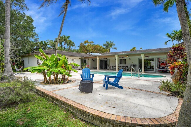 Building Photo - 15280 SW 72nd Ave