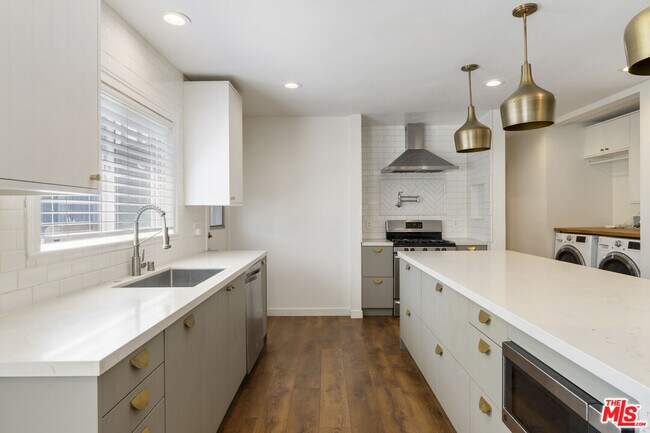 Building Photo - 3438 Garden Ave