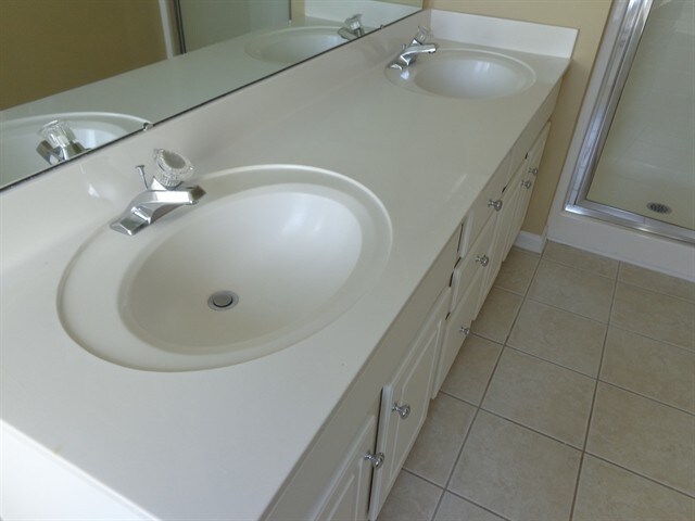 Building Photo - 2556 Governors Pointe Ct NE