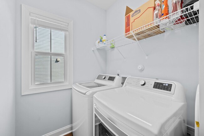 Building Photo - 85 E Hennings Wy