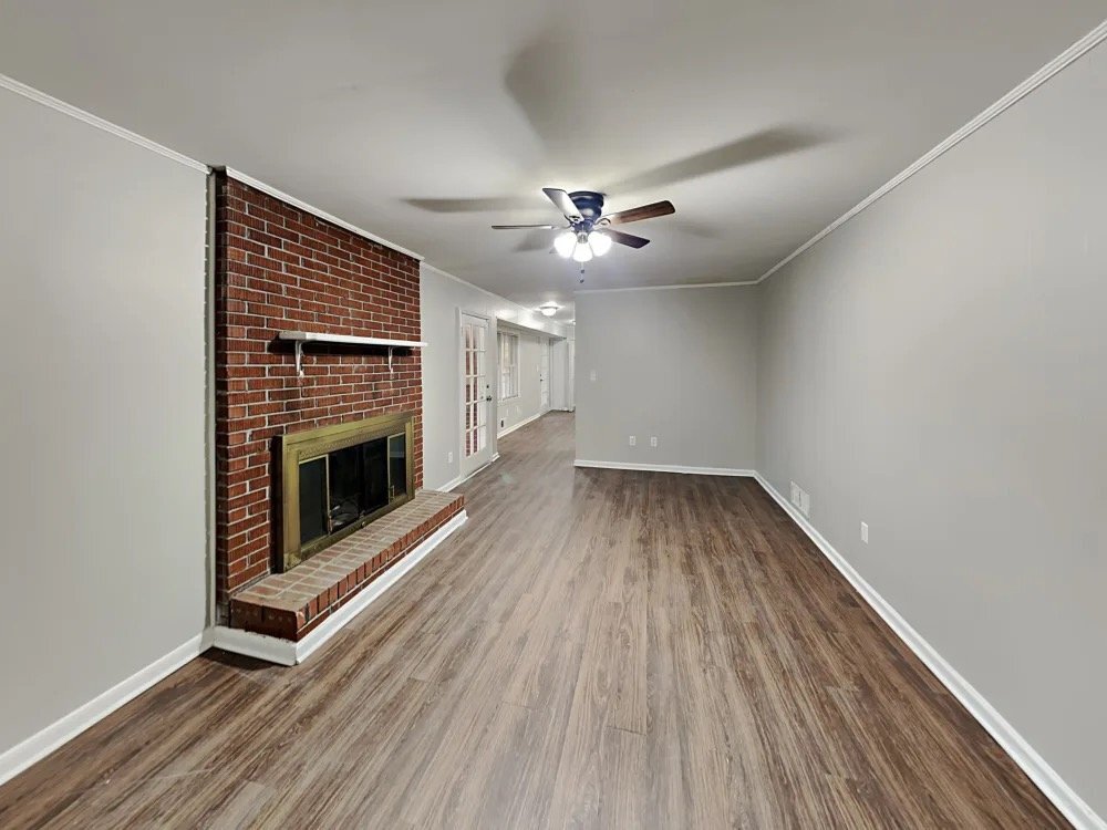 Building Photo - 3660 Scarlet Dr