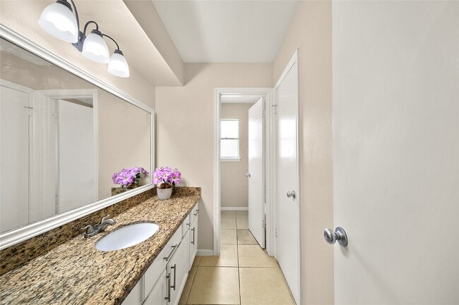 Building Photo - 10718 Nobility Dr