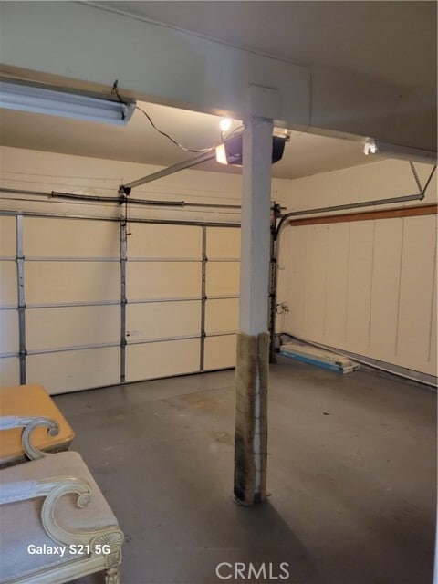 Building Photo - 16862 Coach Ln