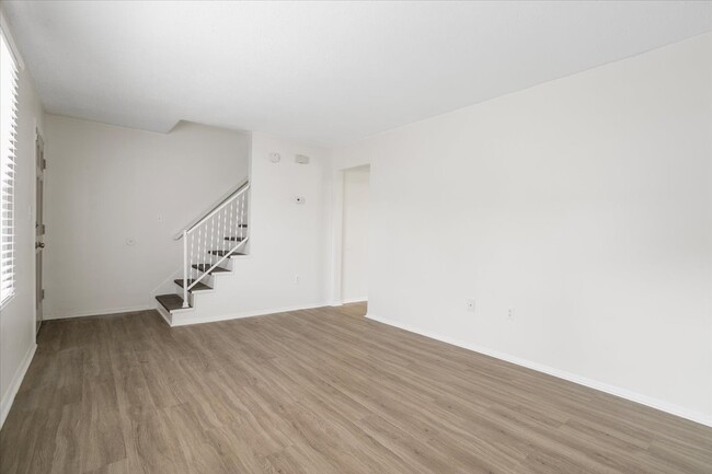 Living Room (3) - Fairmeadow Townhomes