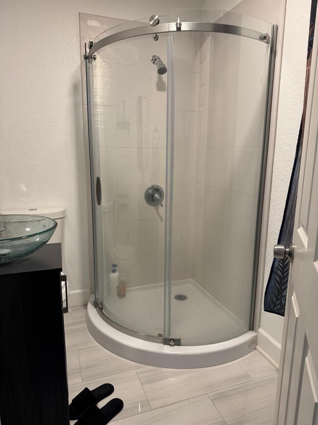 Building Photo - 5665 NW 117th Ave