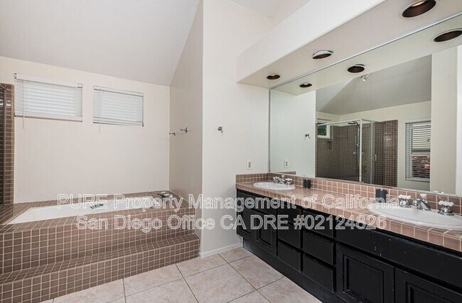 Building Photo - 12678 Picrus St