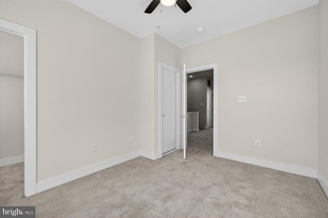 Building Photo - 1446 Piccard Dr