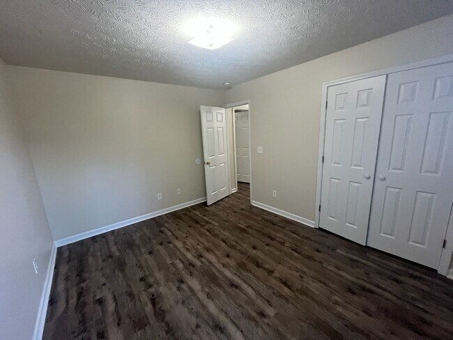 Building Photo - 36 Crosswinds Rd