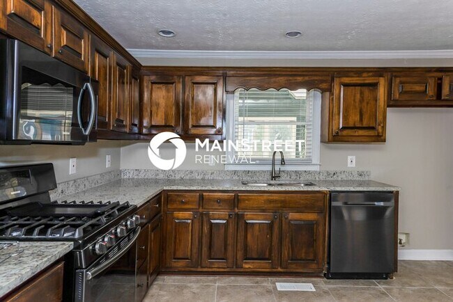Building Photo - 3 Bedroom Pet-Friendly Home in McDonough, ...