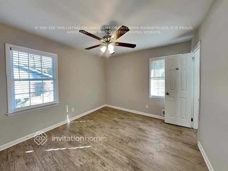 Building Photo - 4461 Locksley Rd