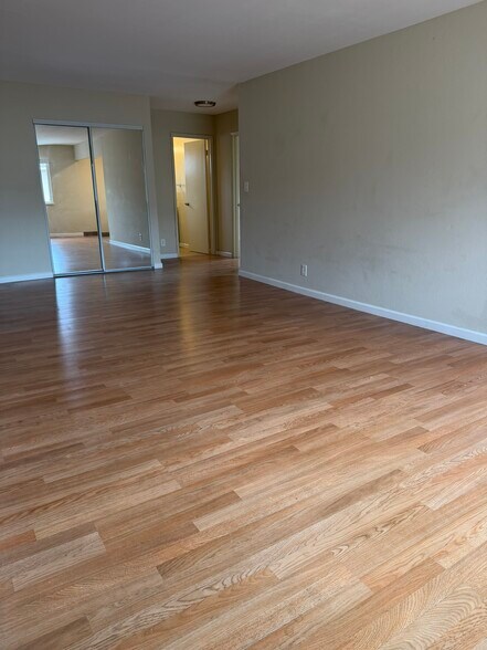 Building Photo - 646 Arbutus Ave