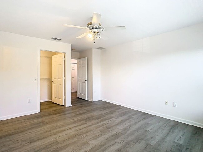 Building Photo - 8009 Tipperary Ln