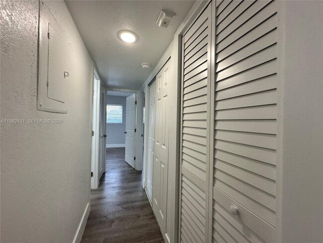 Building Photo - 2910 Pierce St