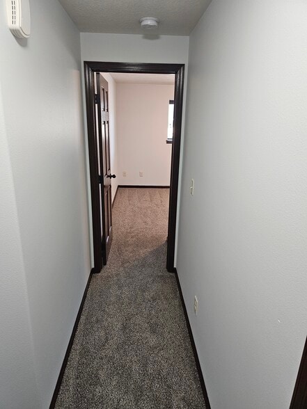 Building Photo - 5603 w Bakker park dr