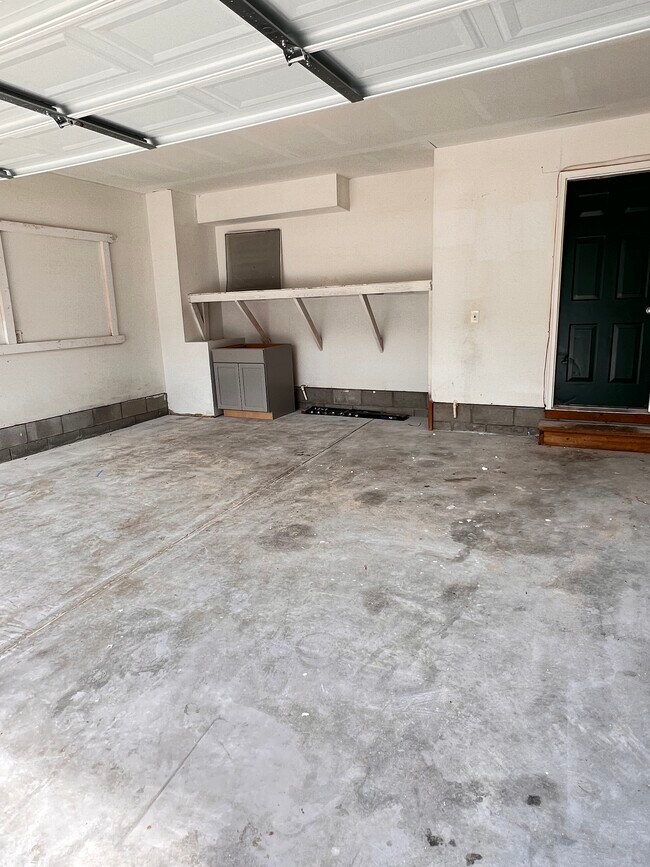 Building Photo - 6223 Cambridge Dr