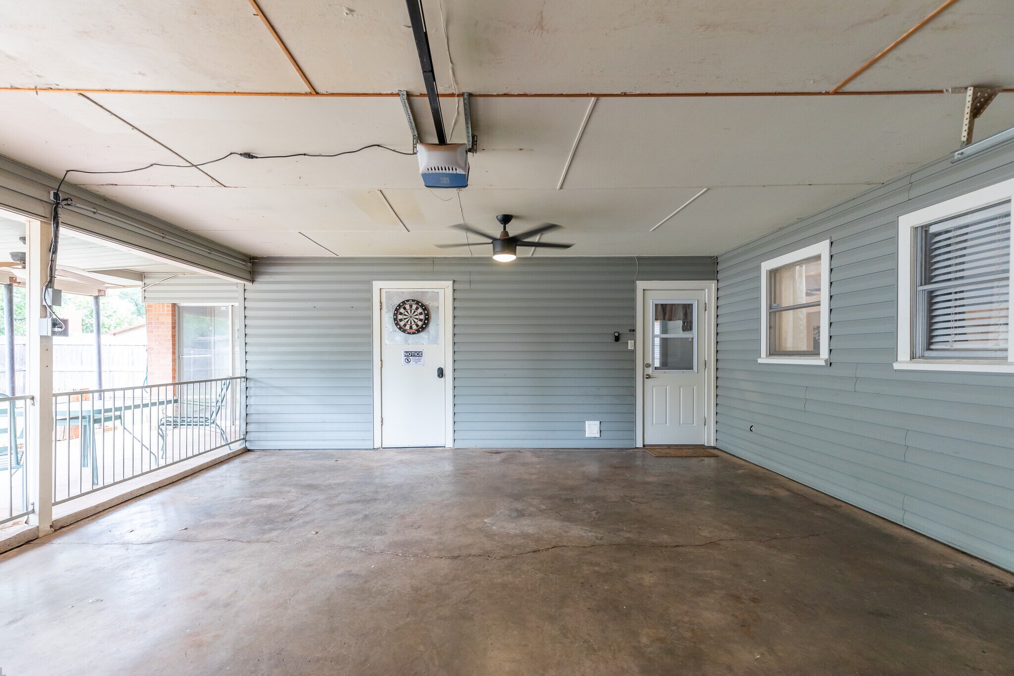 Building Photo - 1802 Glendale Dr