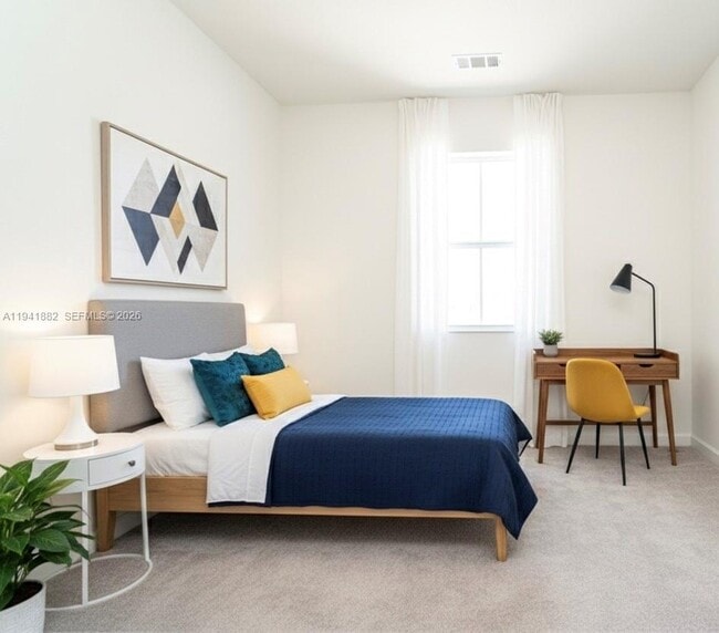 Building Photo - 2646 SE 27th Dr