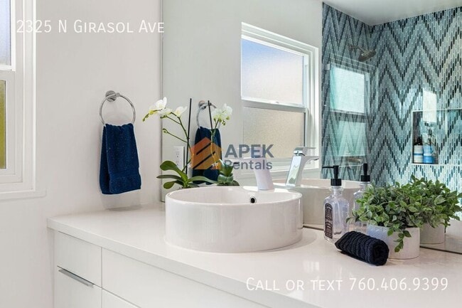 Building Photo - 2325 N Girasol Ave