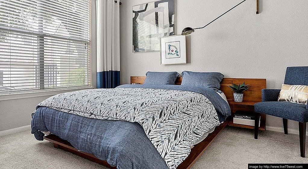 Building Photo - 7927 Forest Ln