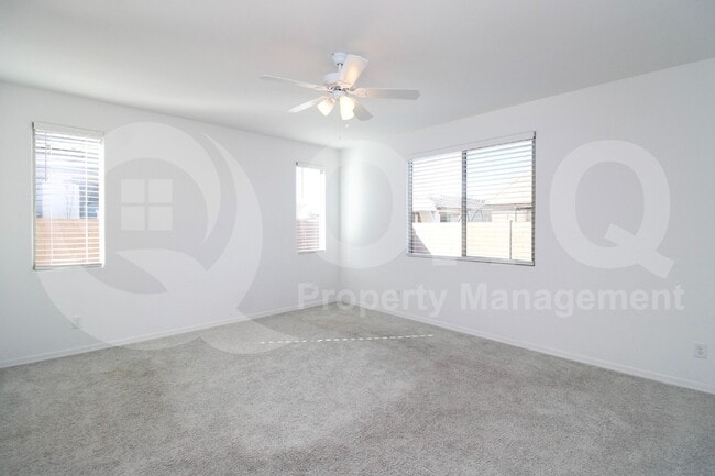 Building Photo - 23034 E Via Del Sol