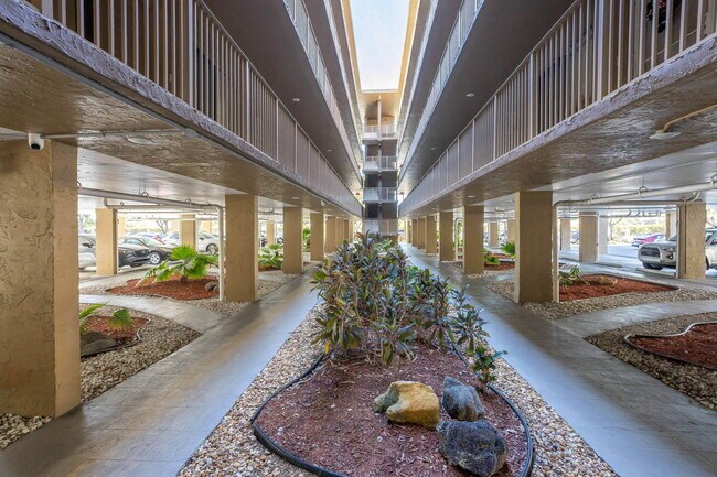 Building Photo - 8030 Hampton Blvd