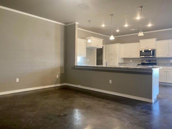 Building Photo - 9608 Sydney Dr