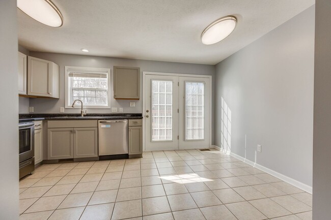 Building Photo - Now Available | 2 Bedroom 2.5 Bath | Bristol, TN