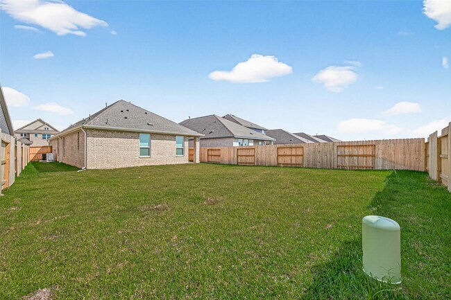 Building Photo - 6619 Sunset Velvet Dr