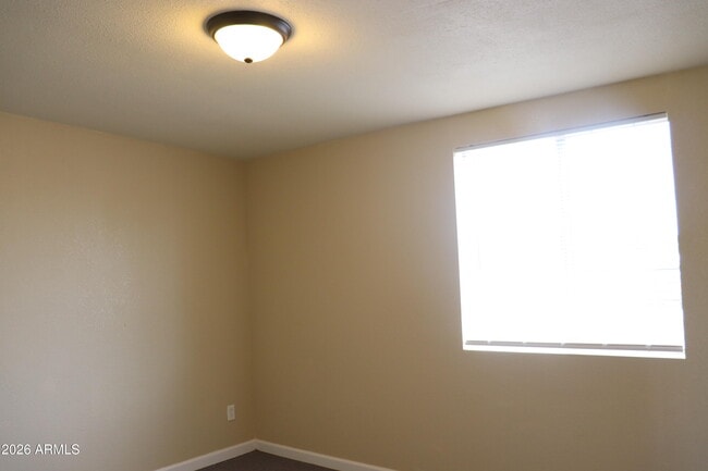 Building Photo - 5122 N Leonardo De Vinci Dr