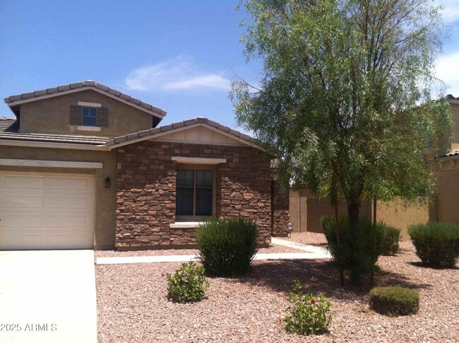 Primary Photo - 3434 E Grand Canyon Dr