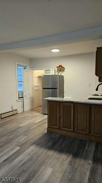 Building Photo - 16 Main St