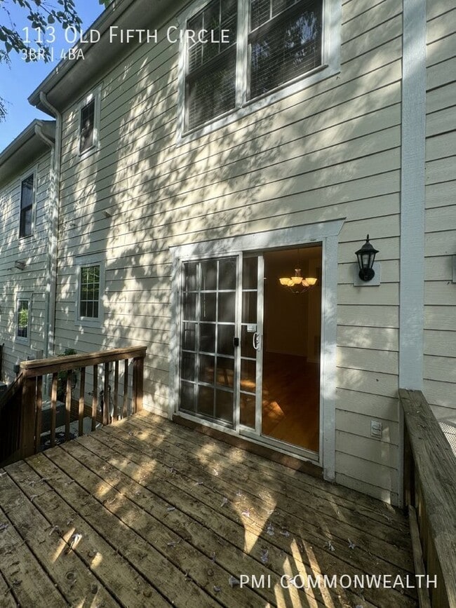 Building Photo - 113 Old Fifth Cir