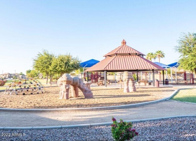 Building Photo - 3649 S Loback Ln