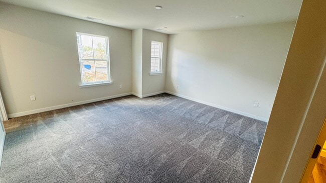 Building Photo - 6037 Crosswinds Blvd